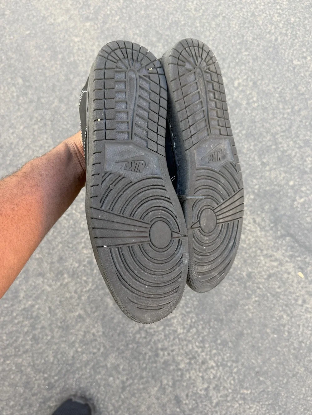 travis scott jordan 1 black phantom